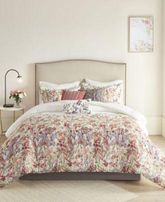 Bedding / Linens