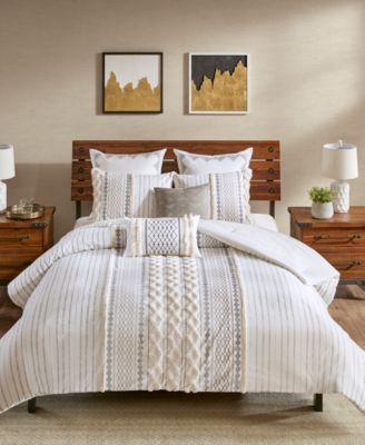 Bedding / Linens