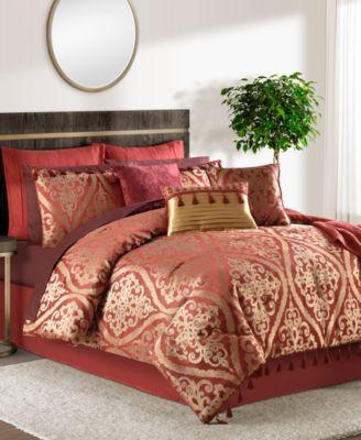 Bedding / Linens