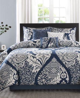 Bedding / Linens