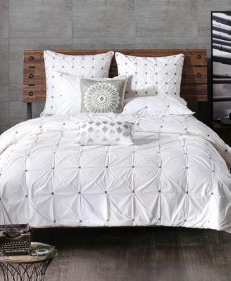 Bedding / Linens