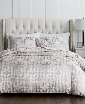 Bedding / Linens