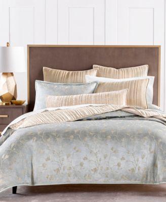 Bedding / Linens